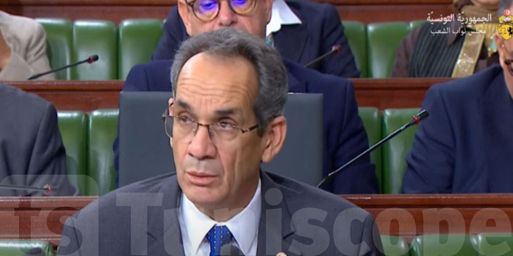 عاجل : وزير التعليم العالي يزف هذا الخبر السار 